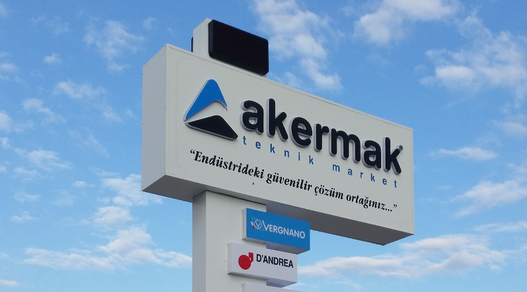 Akermak - Totem Tabela