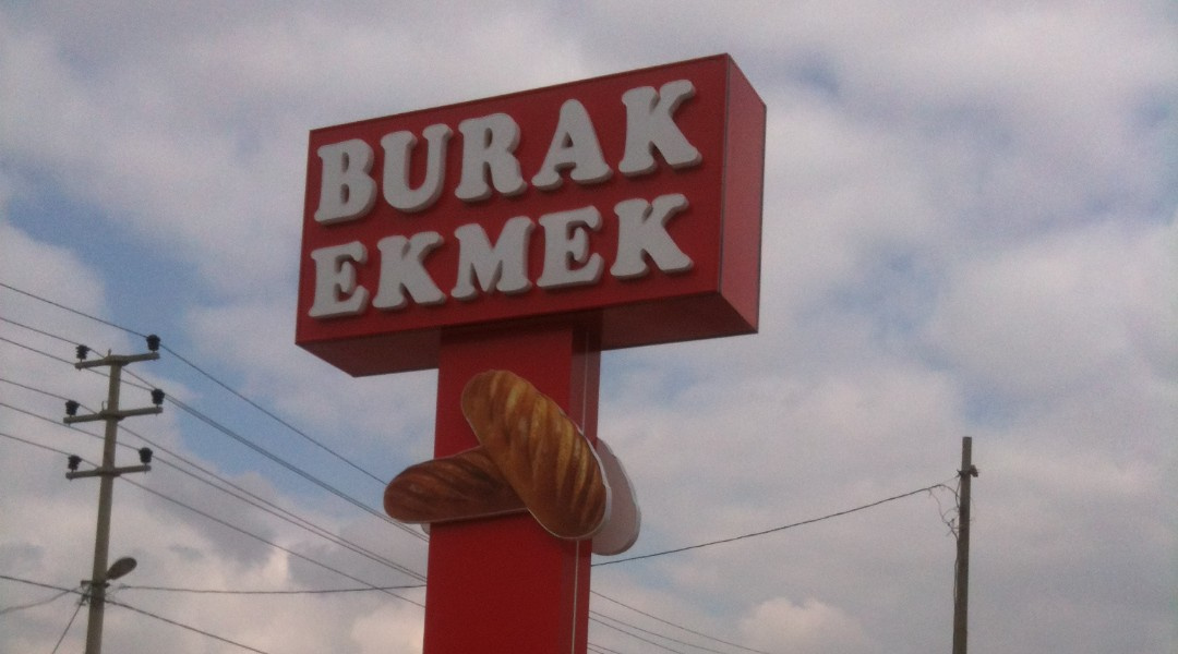 Burak Ekmek - Totem Tabela