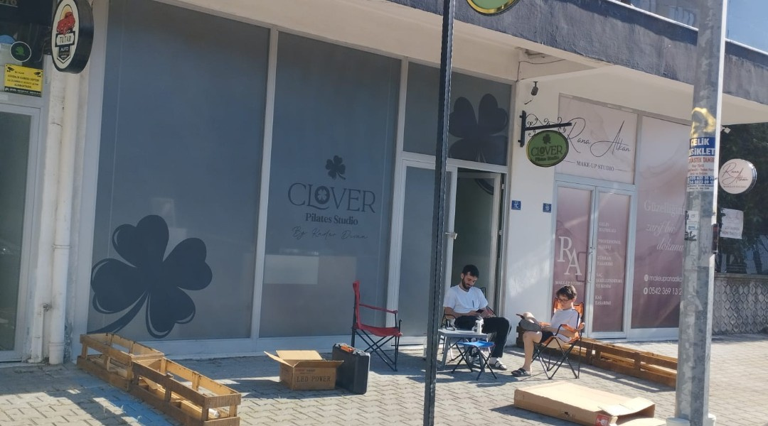 Clover Pilates Studio - Cam Folyo Uygulaması