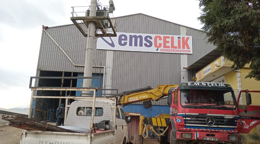 EMS Çelik Konstrüksiyon - Vinil Germe Tabela