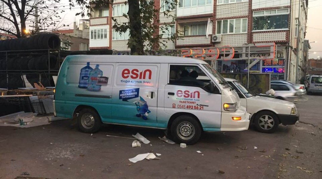 Esin Su - Araç Giydirme