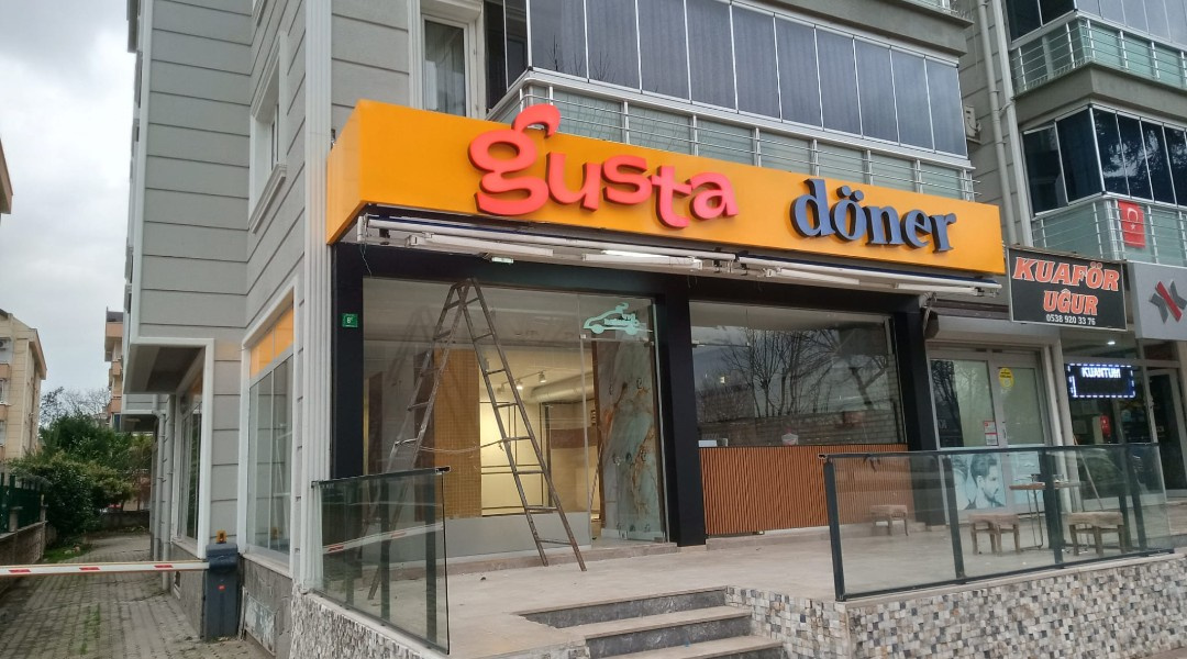 Gusta Döner - Pleksi Kutu Harf Tabela