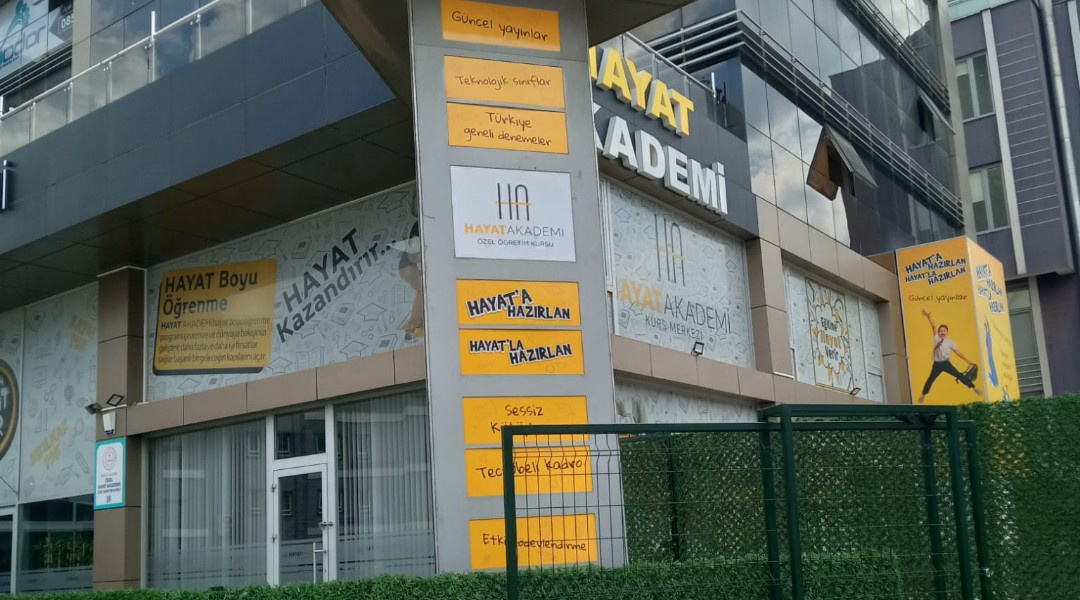 Hayat Akademi - Cephe Uygulaması