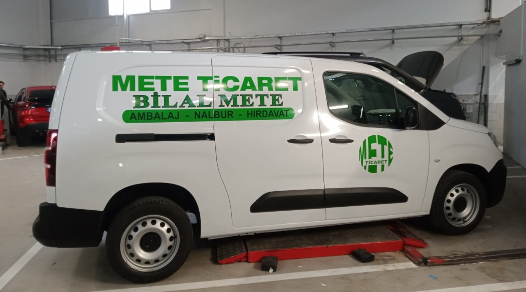 Mete Ticaret - Araç Giydirme