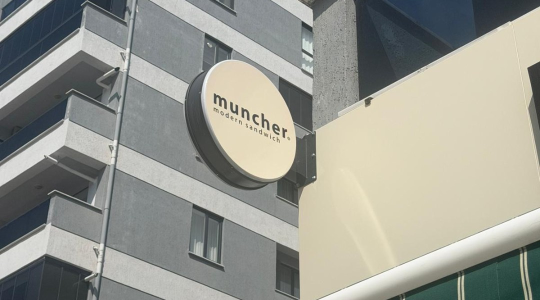 Muncher Sandwich - Yuvarlak Pleksi Tabela