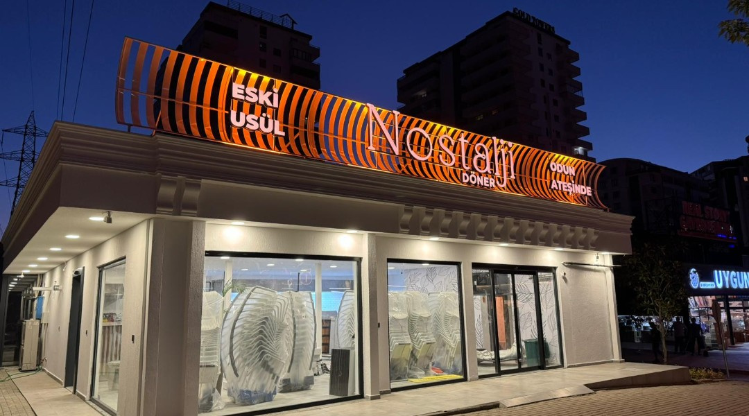Nostalji Döner - Işıklı Tabela