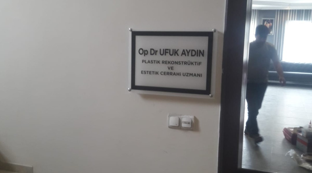 Op. Dr. Ufuk Aydın - Pleksi Tabela