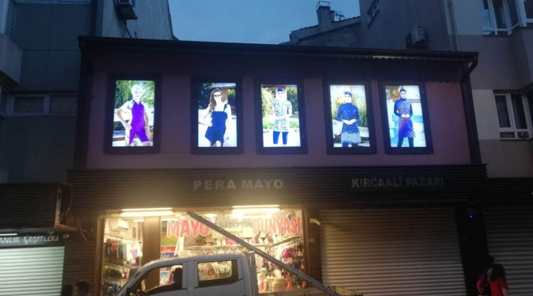 Pera Mayo - Işıklı Cephe Uygulama
